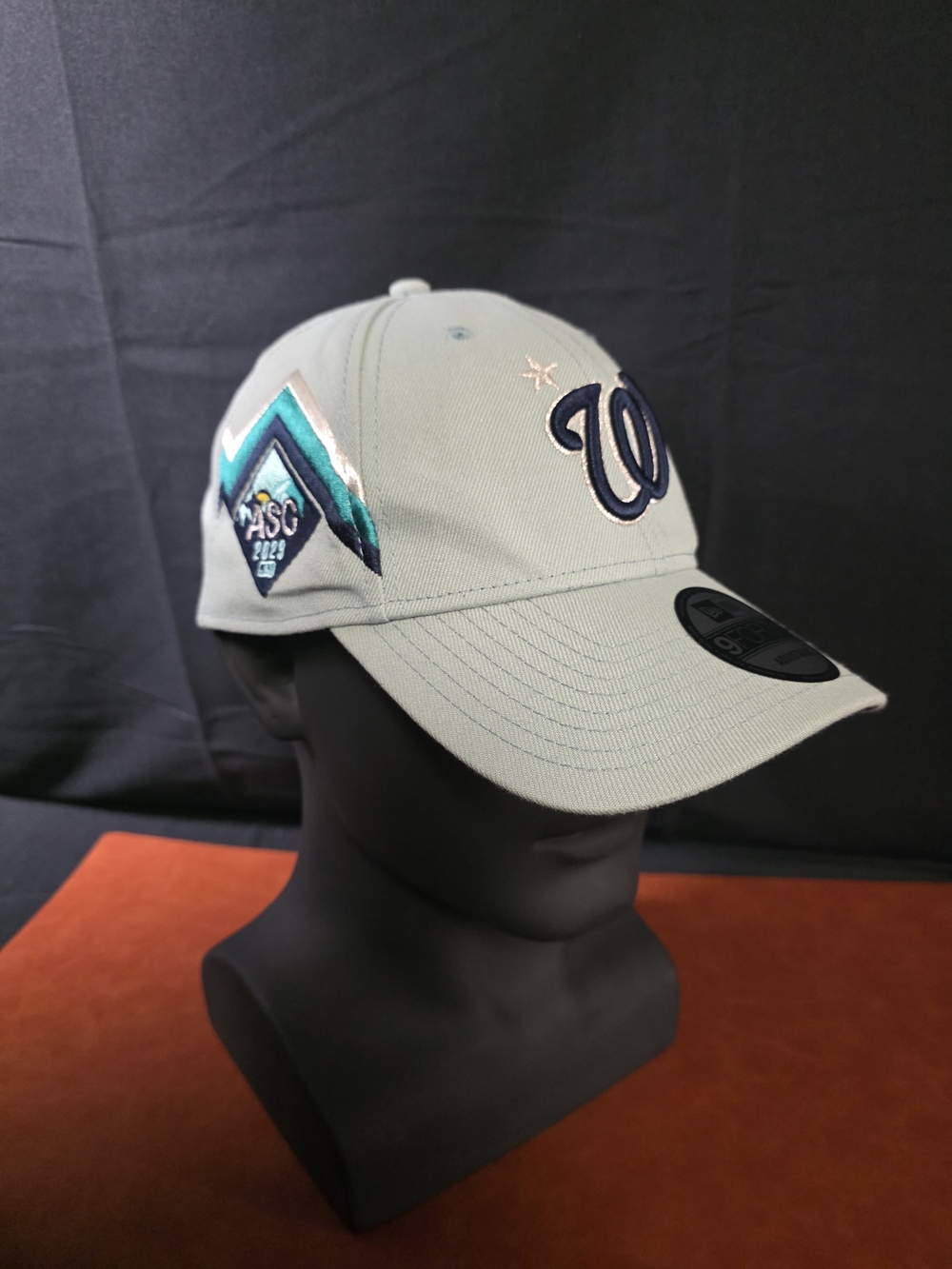 New Era Light Gray Baseball Cap with Teal and Navy Accents